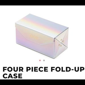 Quay Australia Fold-Up Glasses Case